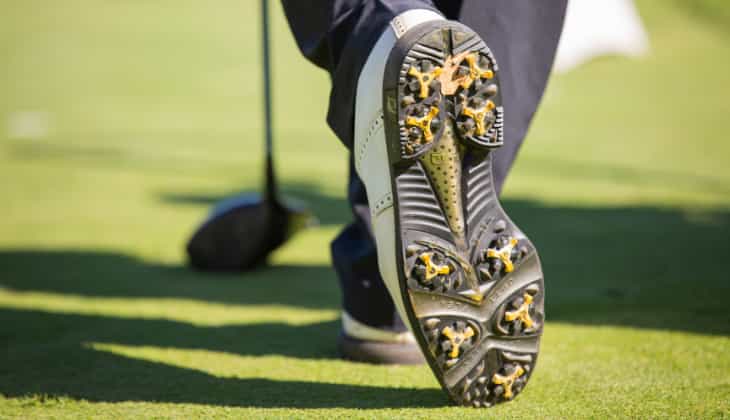 Cómo elegir zapatos de golf: comodidad, agarre y modelos recomendados